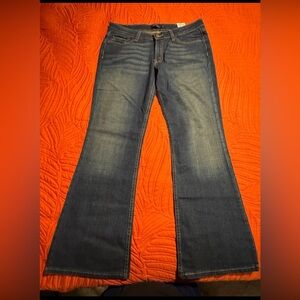 Levi's Indigo Wide flare leg super low woman’s junior long Jeans Size 11S. NWOT.